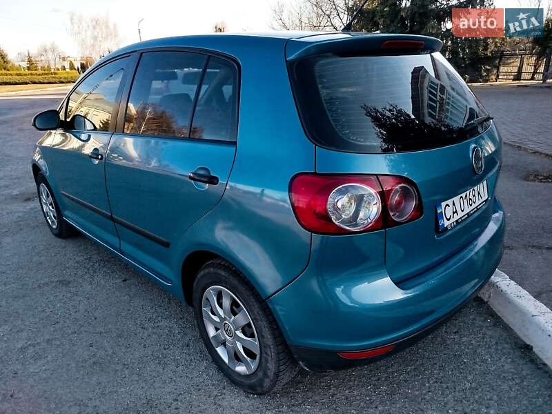 Хэтчбек Volkswagen Golf Plus 2006 в Корсуне-Шевченковском