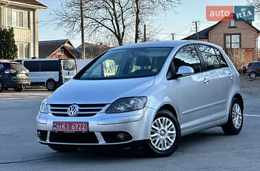 Хетчбек Volkswagen Golf Plus 2007 в 