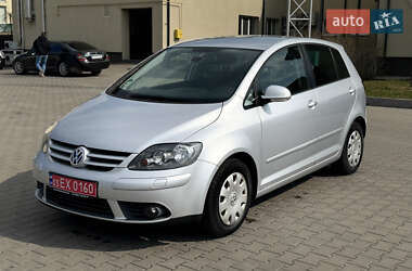 Хэтчбек Volkswagen Golf Plus 2005 в 