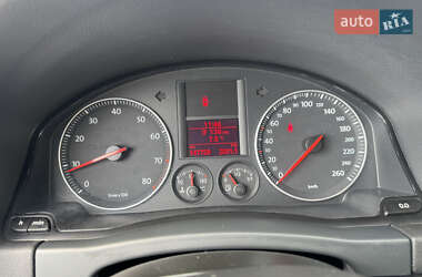 Хэтчбек Volkswagen Golf Plus 2005 в 