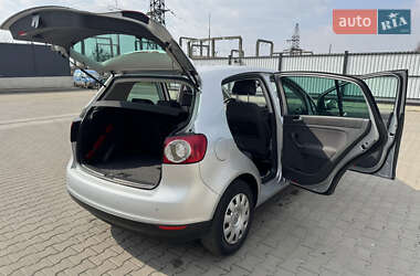 Хэтчбек Volkswagen Golf Plus 2005 в 