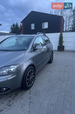 Хетчбек Volkswagen Golf Plus 2008 в 