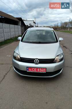 Хэтчбек Volkswagen Golf Plus 2009 в 