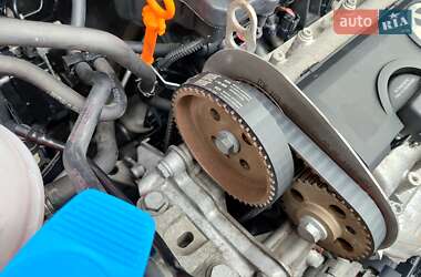 Хэтчбек Volkswagen Golf Plus 2009 в 