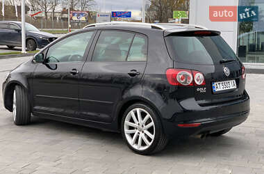 Хэтчбек Volkswagen Golf Plus 2010 в 