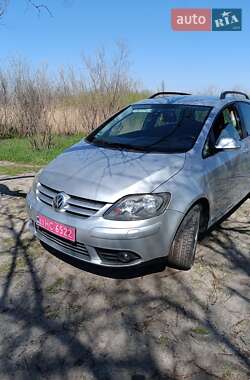 Хэтчбек Volkswagen Golf Plus 2008 в 