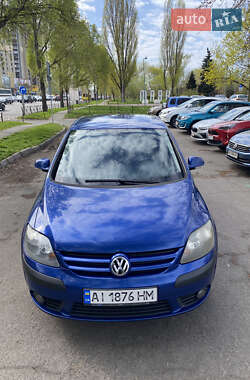 Хэтчбек Volkswagen Golf Plus 2005 в 