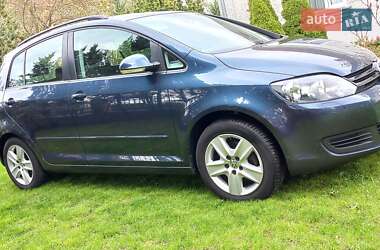 Хэтчбек Volkswagen Golf Plus 2009 в 