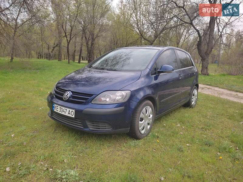 Хэтчбек Volkswagen Golf Plus 2005 в 