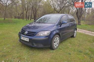 Хэтчбек Volkswagen Golf Plus 2005 в 