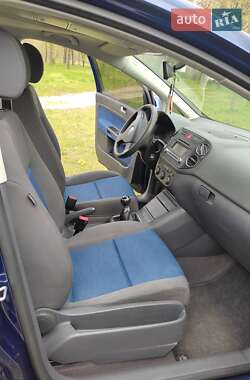 Хэтчбек Volkswagen Golf Plus 2005 в 