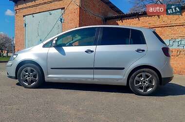 Хэтчбек Volkswagen Golf Plus 2005 в 