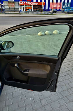 Хэтчбек Volkswagen Golf Plus 2008 в 