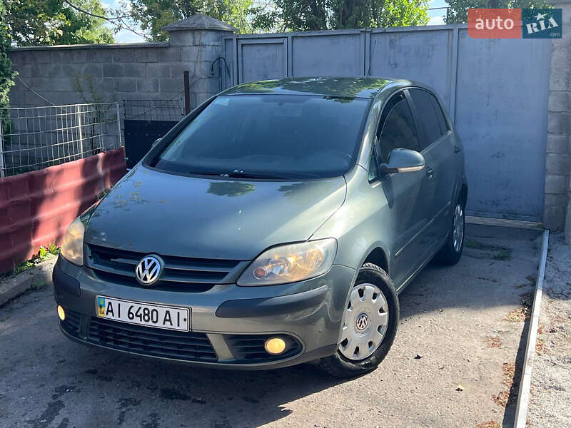 Хэтчбек Volkswagen Golf Plus 2005 в 
