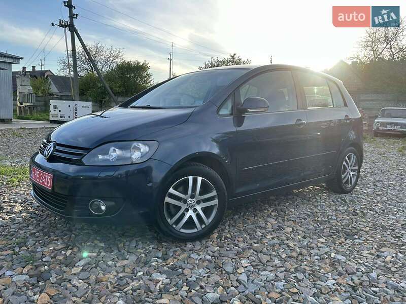 Хэтчбек Volkswagen Golf Plus 2009 в Днепре