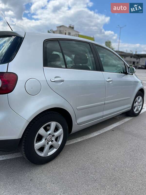 Хэтчбек Volkswagen Golf Plus 2005 в Ивано-Франковске