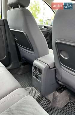 Хетчбек Volkswagen Golf Plus 2005 в 