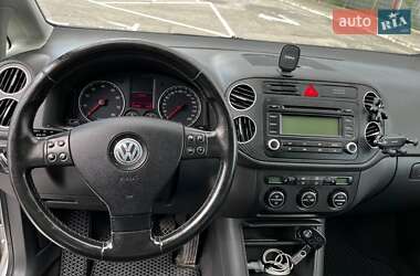 Хетчбек Volkswagen Golf Plus 2005 в 