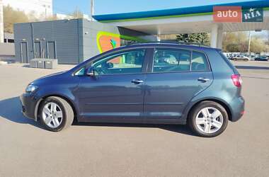 Хетчбек Volkswagen Golf Plus 2009 в 