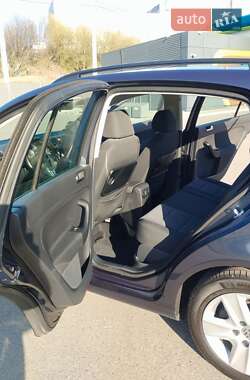 Хетчбек Volkswagen Golf Plus 2009 в 