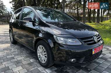 Хэтчбек Volkswagen Golf Plus 2008 в Вознесенске