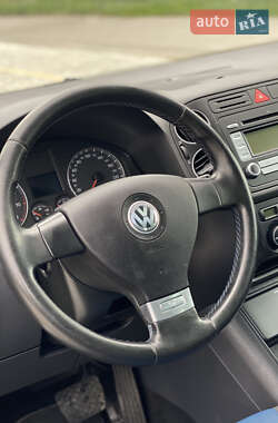 Хетчбек Volkswagen Golf Plus 2008 в 