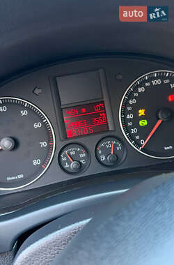 Хетчбек Volkswagen Golf Plus 2008 в 