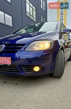Хэтчбек Volkswagen Golf Plus 2008 в 