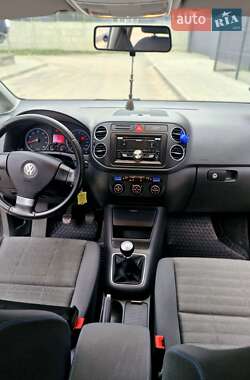 Хэтчбек Volkswagen Golf Plus 2008 в 