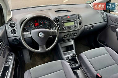 Хэтчбек Volkswagen Golf Plus 2006 в 