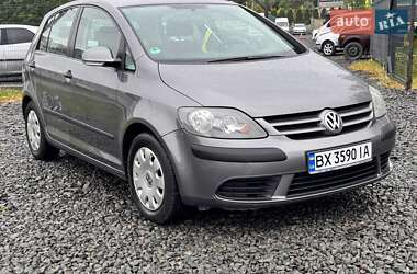 Хетчбек Volkswagen Golf Plus 2005 в 