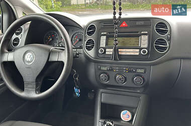 Хетчбек Volkswagen Golf Plus 2006 в 