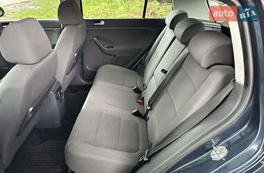 Хетчбек Volkswagen Golf Plus 2006 в 