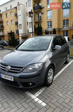 Хэтчбек Volkswagen Golf Plus 2006 в Киеве