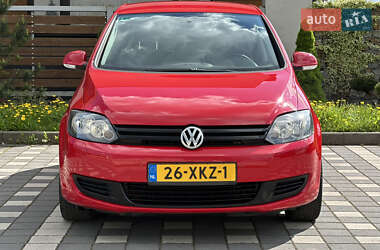 Хетчбек Volkswagen Golf Plus 2012 в 