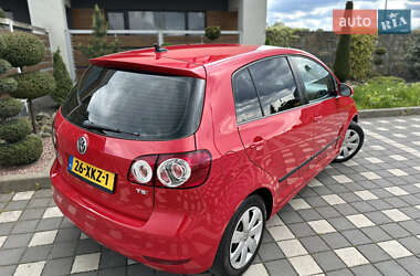 Хетчбек Volkswagen Golf Plus 2012 в 
