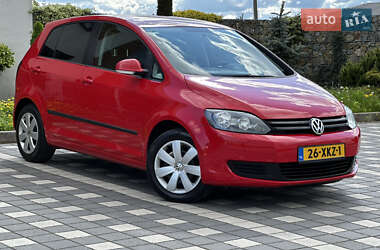 Хетчбек Volkswagen Golf Plus 2012 в 