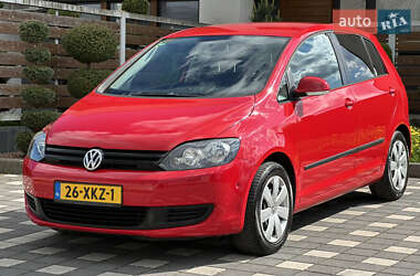 Хетчбек Volkswagen Golf Plus 2012 в 