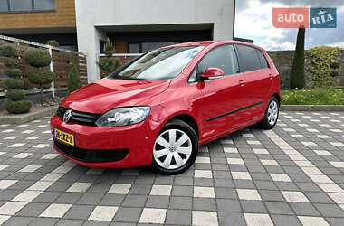 Хетчбек Volkswagen Golf Plus 2012 в 