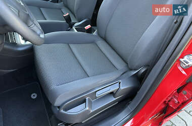 Хетчбек Volkswagen Golf Plus 2012 в 