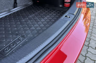Хетчбек Volkswagen Golf Plus 2012 в 
