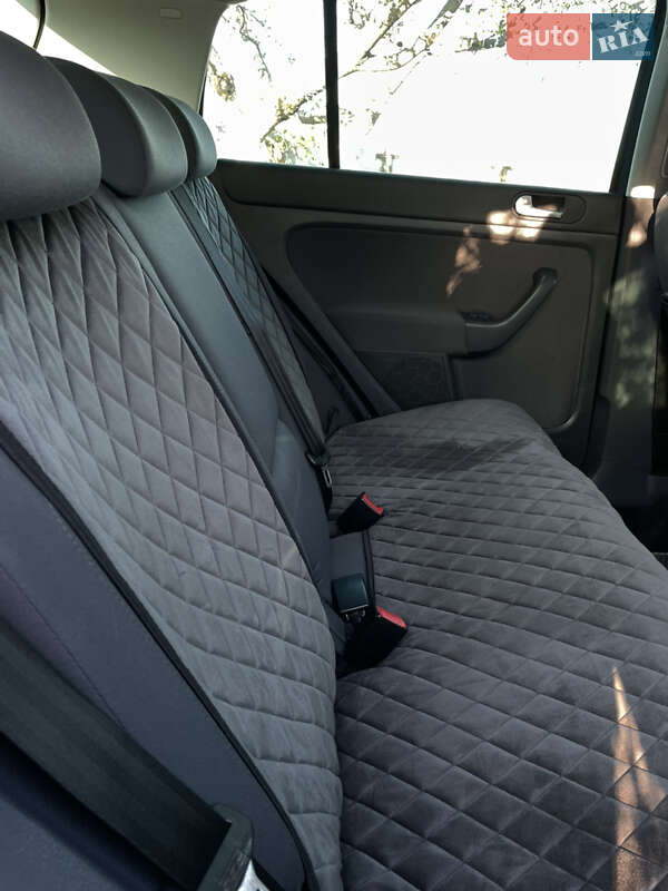 Хетчбек Volkswagen Golf Plus 2006 в Лубнах