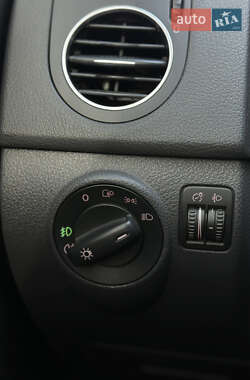 Хетчбек Volkswagen Golf Plus 2006 в 