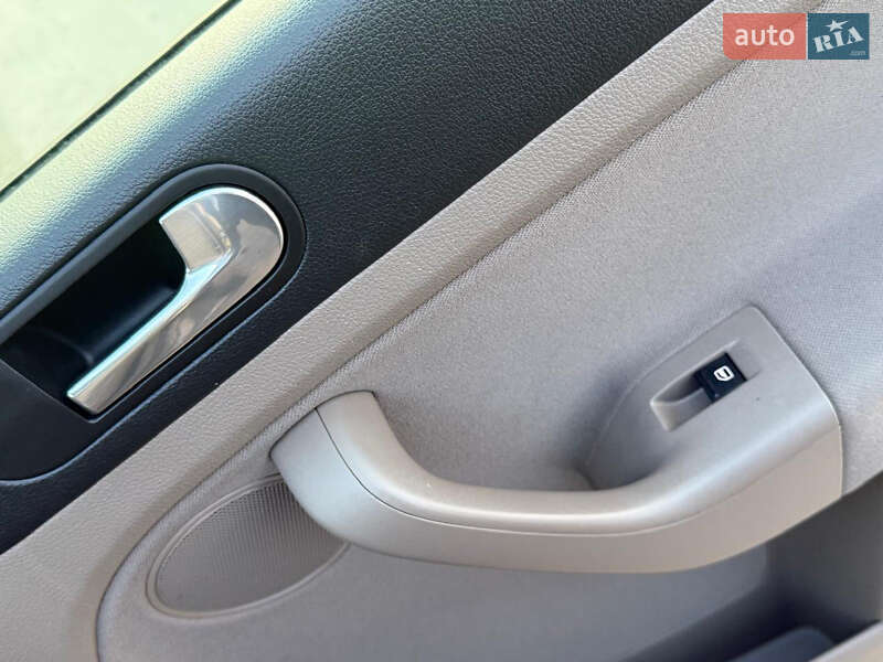 Хетчбек Volkswagen Golf Plus 2009 в Вінниці