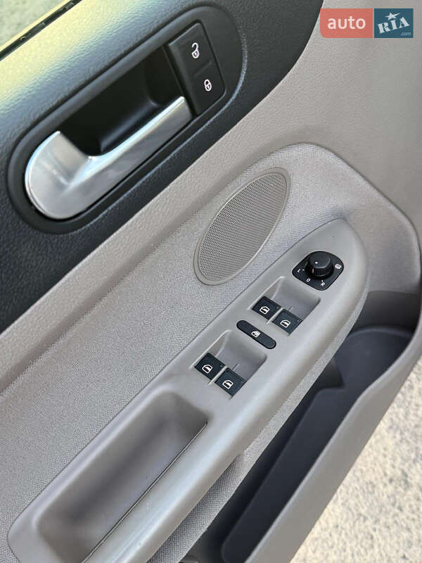 Хетчбек Volkswagen Golf Plus 2009 в Вінниці