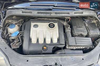 Хетчбек Volkswagen Golf Plus 2005 в 