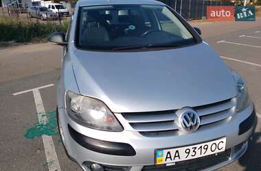 Хэтчбек Volkswagen Golf Plus 2008 в 