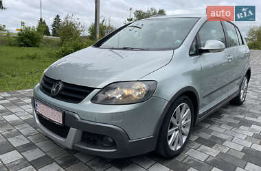 Хэтчбек Volkswagen Golf Plus 2008 в 