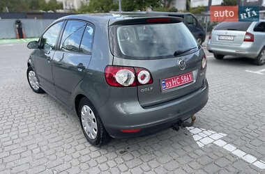 Хэтчбек Volkswagen Golf Plus 2005 в 