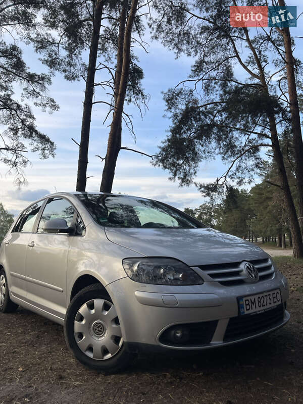 Хэтчбек Volkswagen Golf Plus 2006 в 